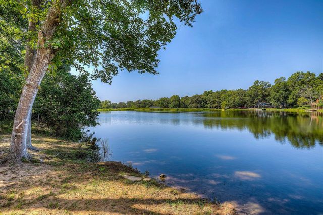 132 King George Rd, Scroggins, TX 75480