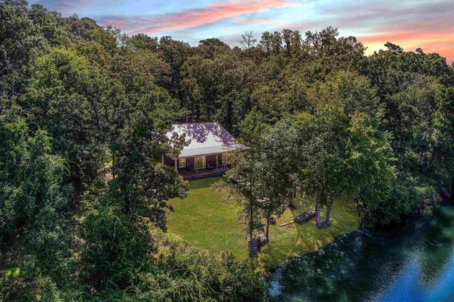 132 King George Rd, Scroggins, TX 75480