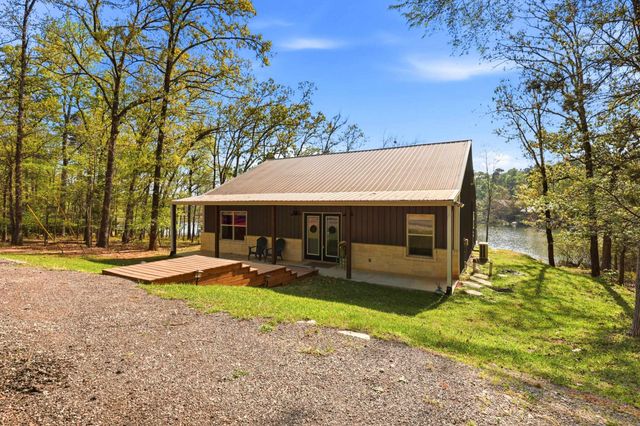 132 King George Rd, Scroggins, TX 75480