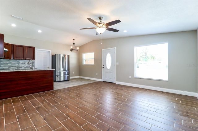 1204 N MARYLAND AVENUE, Plant City, FL 33563