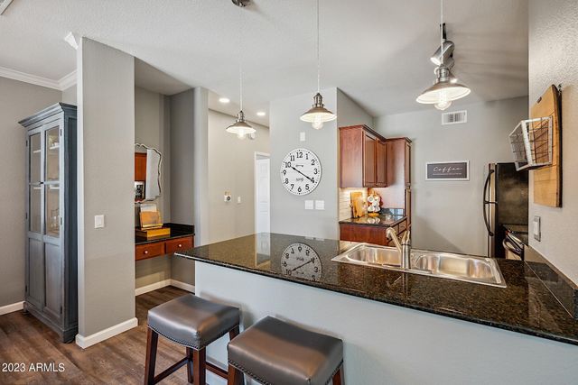 7009 E ACOMA Drive 2121, Scottsdale, AZ 85254