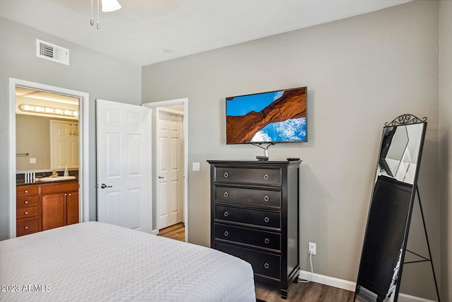 7009 E ACOMA Drive 2121, Scottsdale, AZ 85254