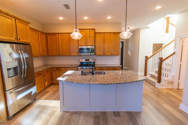 18610 Parkland Square Pl Place, Cypress, TX 77433