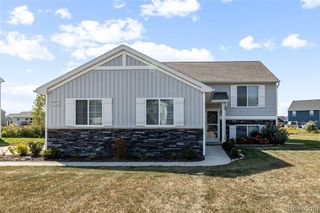 7158 Primrose Lane, Grand Blanc, MI 48439