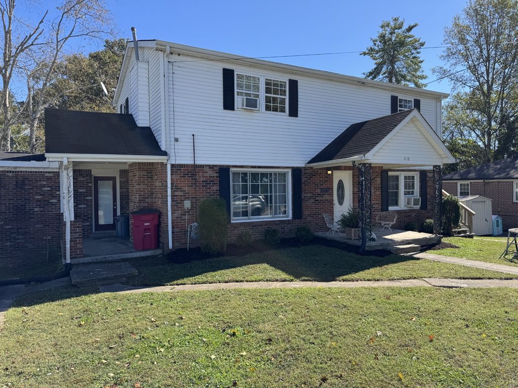 212 Dogwood St, Carthage, TN 37030