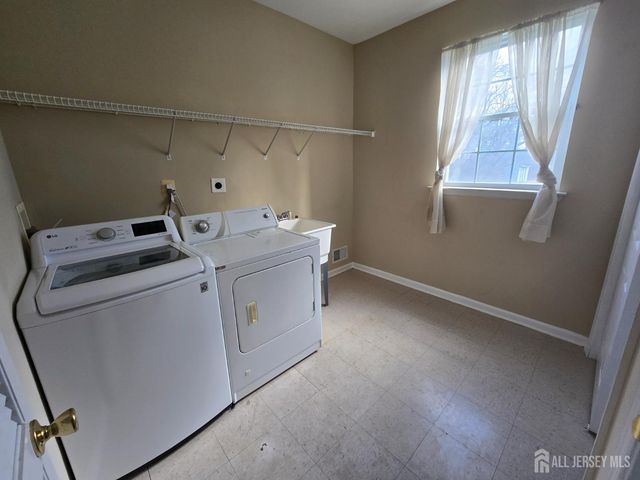 40 Potomac Road, South Brunswick, NJ 08852