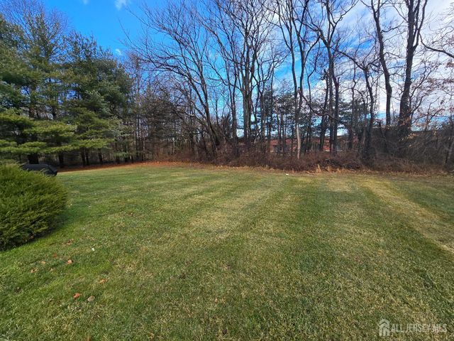 40 Potomac Road, South Brunswick, NJ 08852