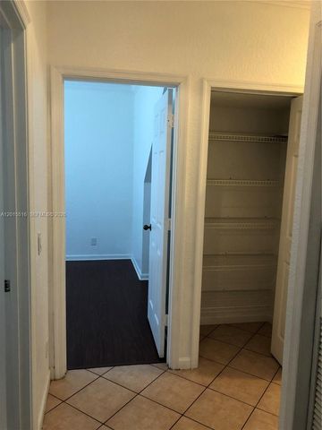 693 Live Oak Ln, Weston, FL 33327