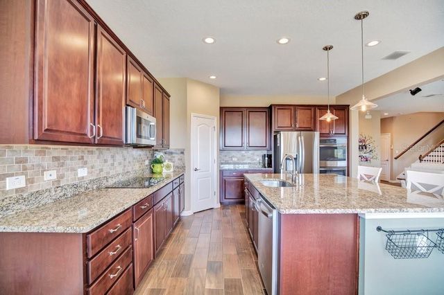 1888 JAINIC LOOP, Apopka, FL 32712