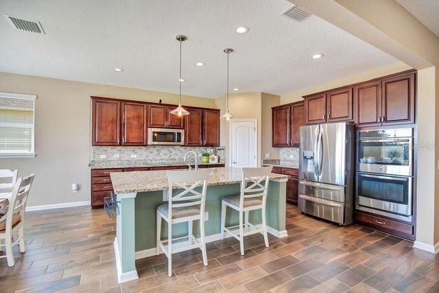 1888 JAINIC LOOP, Apopka, FL 32712