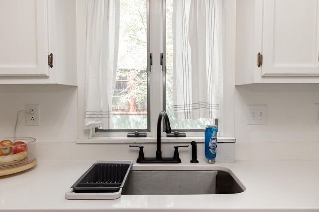 1345 4th Street N, Fargo, ND 58102