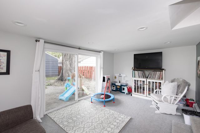 1345 4th Street N, Fargo, ND 58102