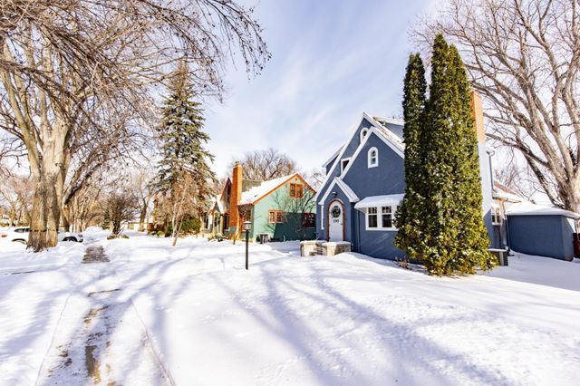 1345 4th Street N, Fargo, ND 58102