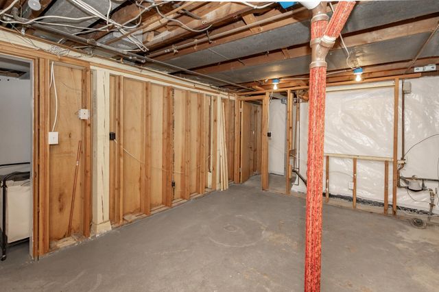 1345 4th Street N, Fargo, ND 58102