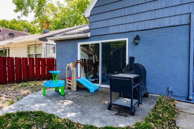 1345 4th Street N, Fargo, ND 58102