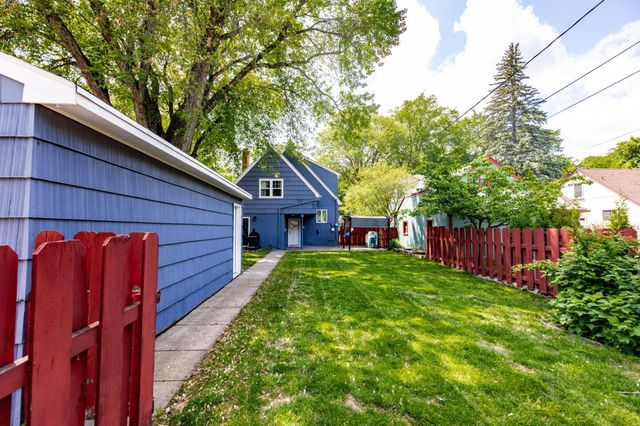 1345 4th Street N, Fargo, ND 58102