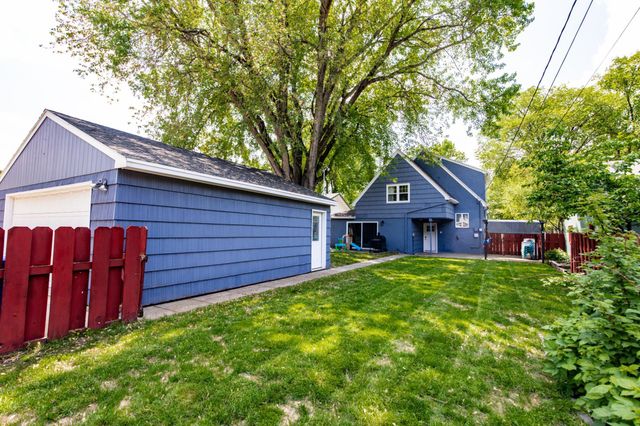 1345 4th Street N, Fargo, ND 58102