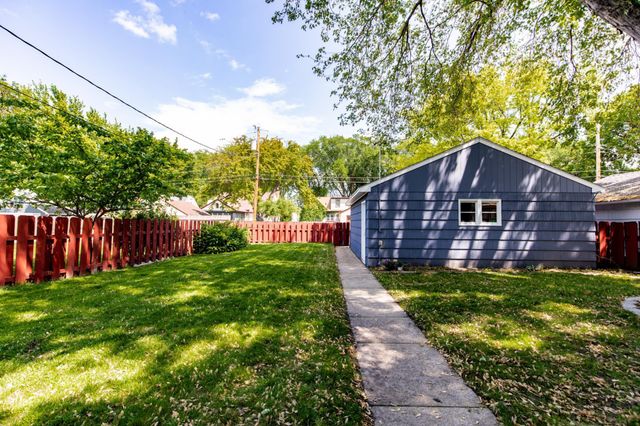 1345 4th Street N, Fargo, ND 58102