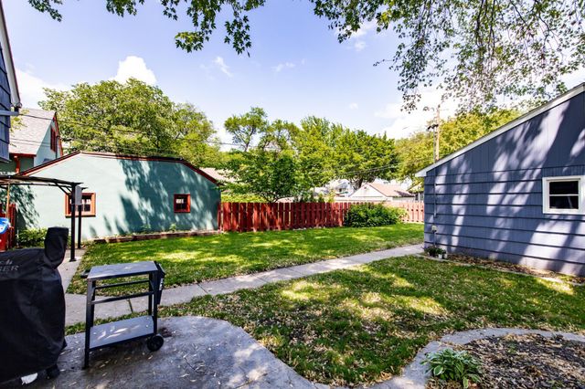 1345 4th Street N, Fargo, ND 58102