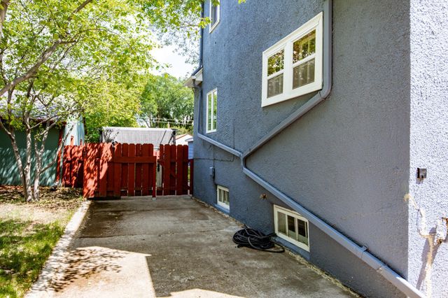 1345 4th Street N, Fargo, ND 58102