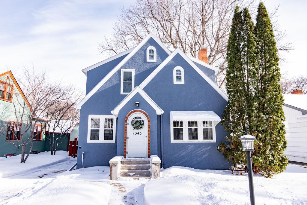 1345 4th Street N, Fargo, ND 58102