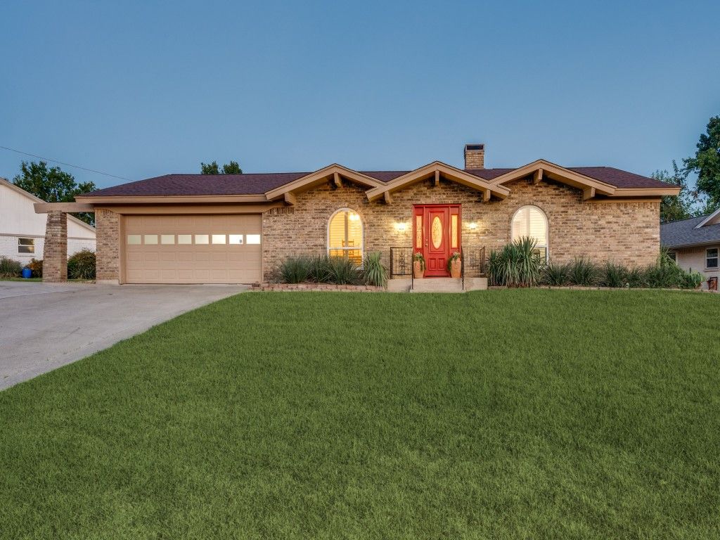 6316 Tosca Drive, Haltom City, TX 76180 — exterior