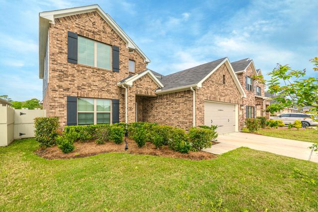 10313 S Goshawk Trail, Conroe, TX 77385