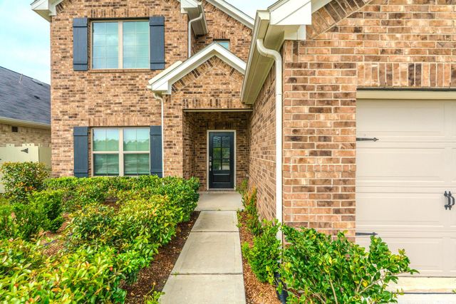10313 S Goshawk Trail, Conroe, TX 77385