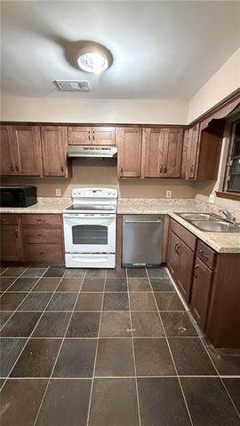 4131 Springdale Road, Mobile, AL 36609