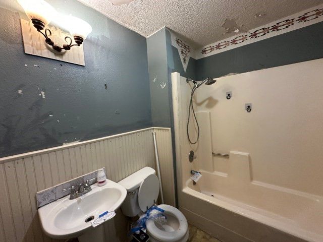 548 Spring River Drive, Martindale, TX 78655