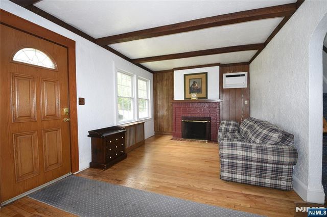 352 Demarest Avenue, Oradell, NJ 07649