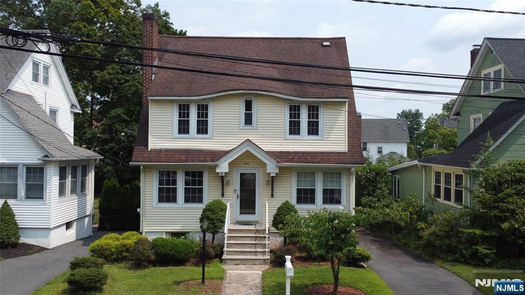 352 Demarest Avenue, Oradell, NJ 07649