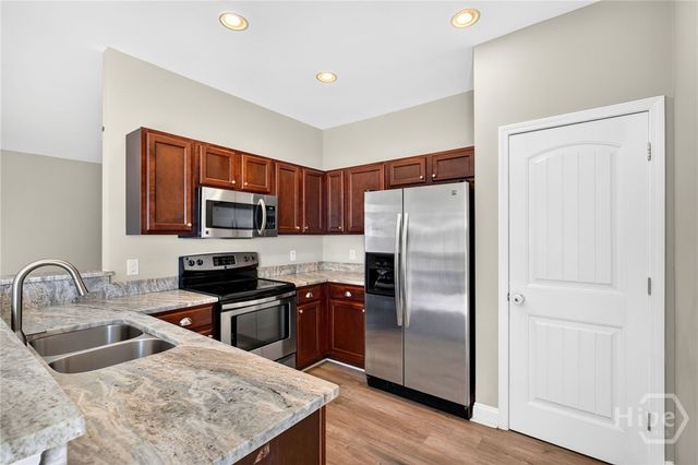 350 Canyon Oak Loop, Richmond Hill, GA 31324