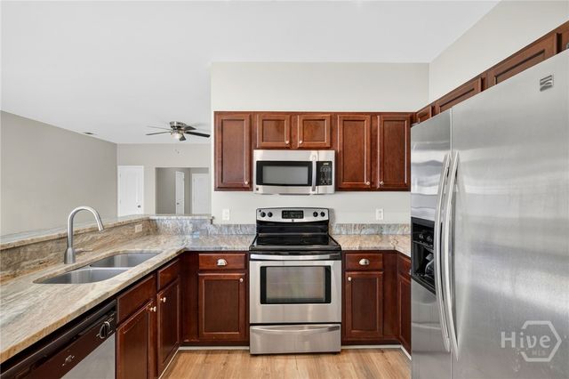350 Canyon Oak Loop, Richmond Hill, GA 31324