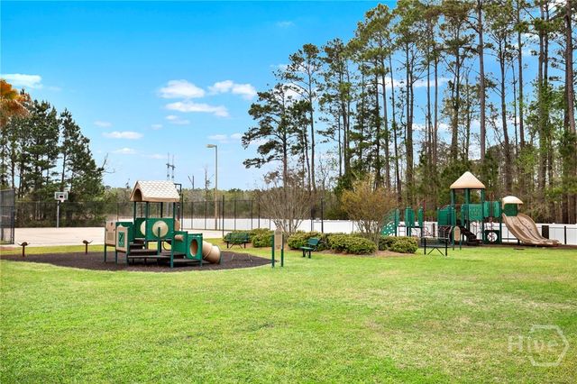 350 Canyon Oak Loop, Richmond Hill, GA 31324