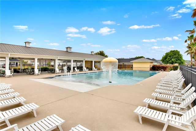 350 Canyon Oak Loop, Richmond Hill, GA 31324