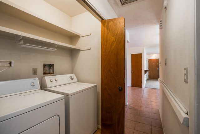 3237 Corona Drive NW, Albuquerque, NM 87120