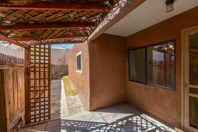 3237 Corona Drive NW, Albuquerque, NM 87120