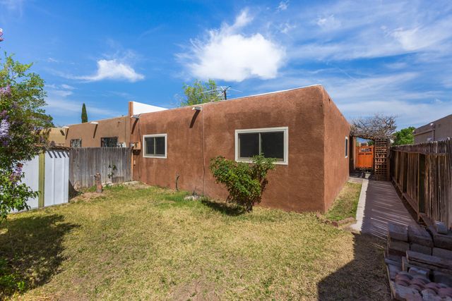 3237 Corona Drive NW, Albuquerque, NM 87120
