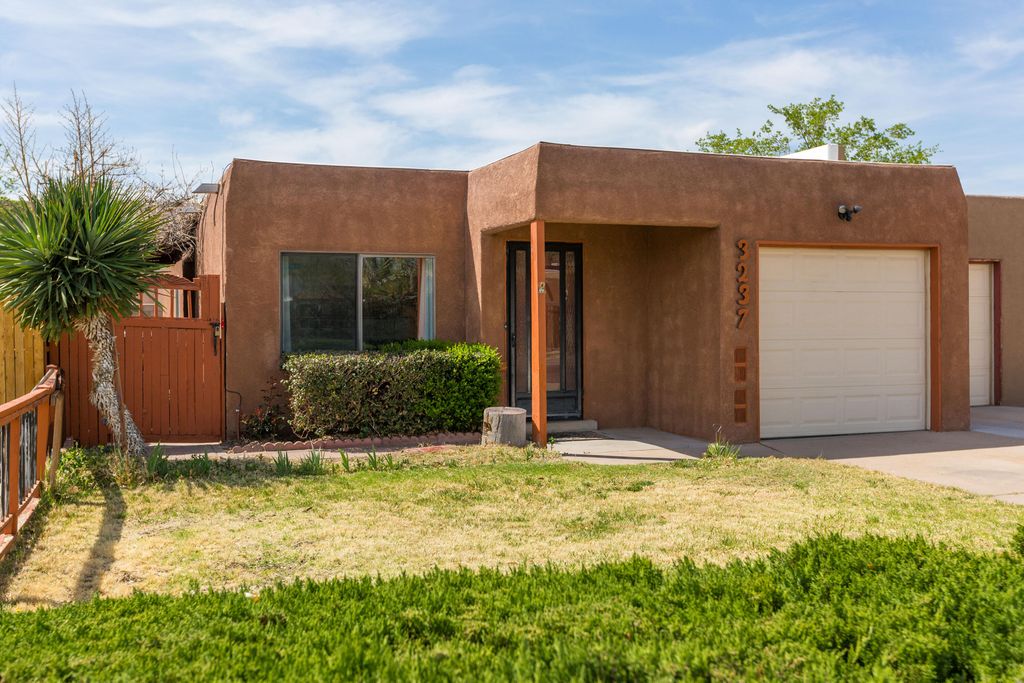 3237 Corona Drive NW, Albuquerque, NM 87120