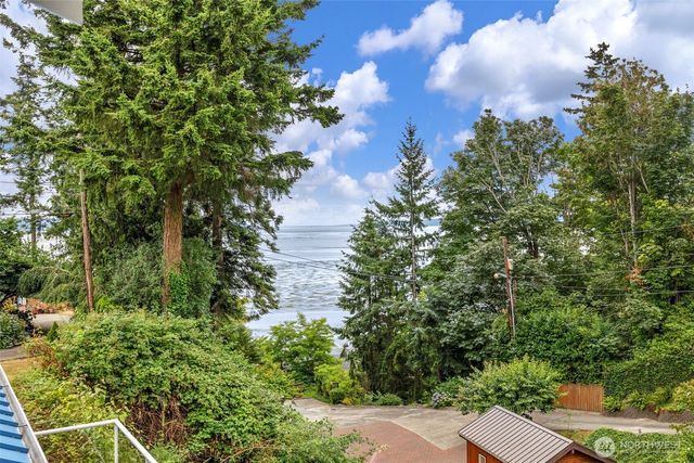 1011 43rd Street NW, Marysville, WA 98271