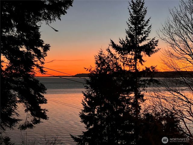 1011 43rd Street NW, Marysville, WA 98271