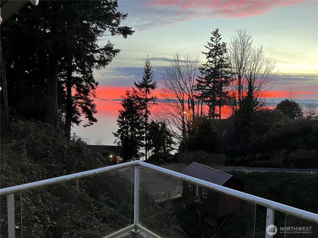 1011 43rd Street NW, Marysville, WA 98271