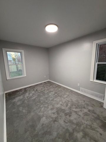 6209 Lodewyck Street, Detroit, MI 48224