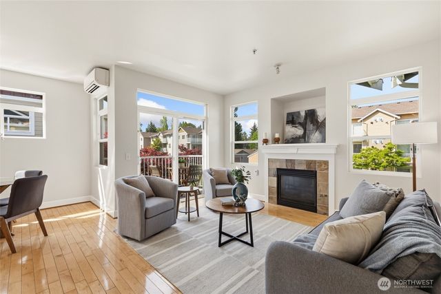 551 241st Lane SE, Sammamish, WA 98074