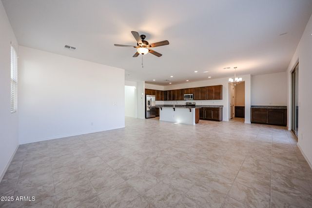 14744 W COTTONTAIL Lane, Surprise, AZ 85387