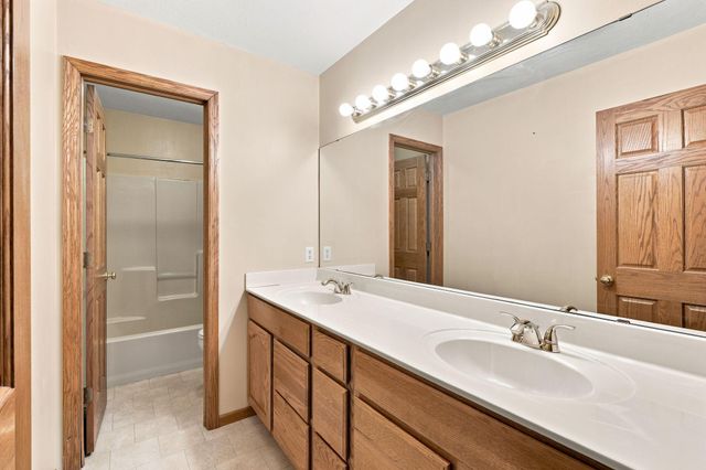 26990 Langford Avenue, New Prague, MN 56071
