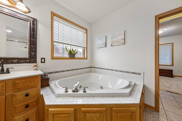 1809 Michigan Drive, Northfield, MN 55057