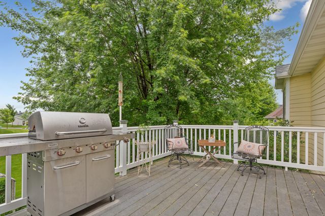 1809 Michigan Drive, Northfield, MN 55057