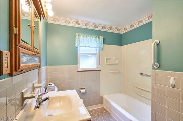 1641 W Jackson Street, Painesville Twp, OH 44077